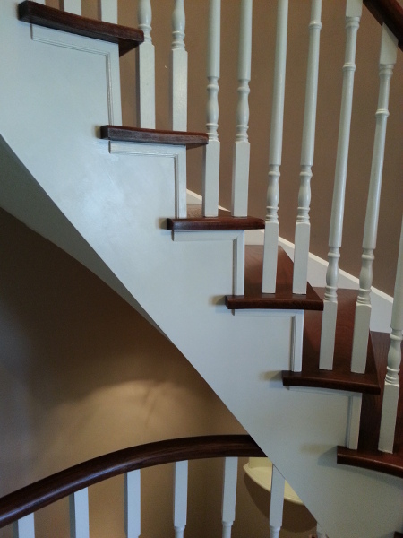 custom staircase  trimming
